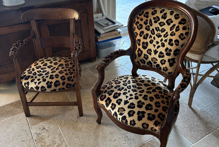 Tapissage de chaises à Martigues