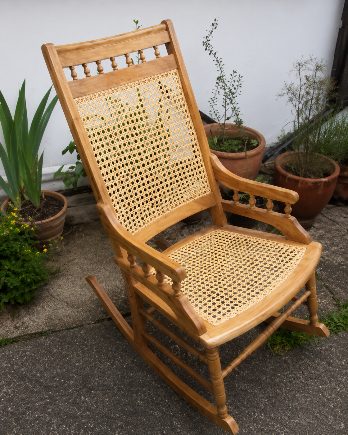 Rempaillage d'une chaise à saint remy de provence et martigues