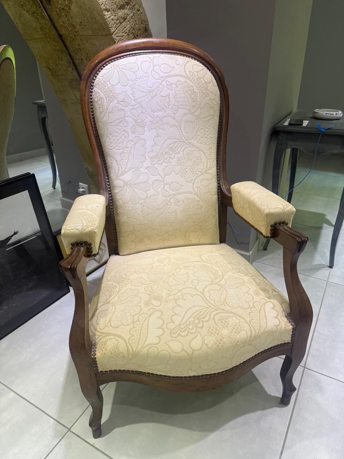 réparation fauteuil à l'ancienne à St Remy de Provence et Martigues